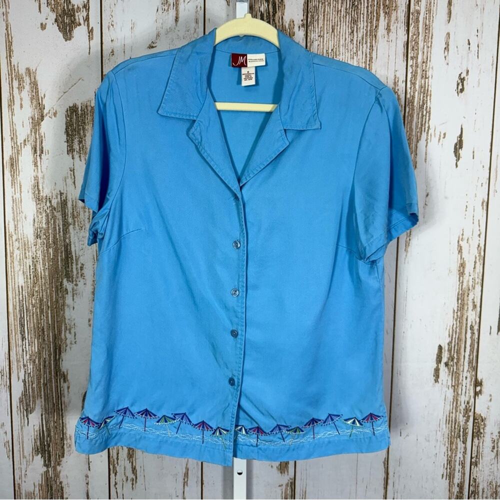 JM Collection Women's Sky Blue Button Down Shirt Beachy Embroidery. Size 8.